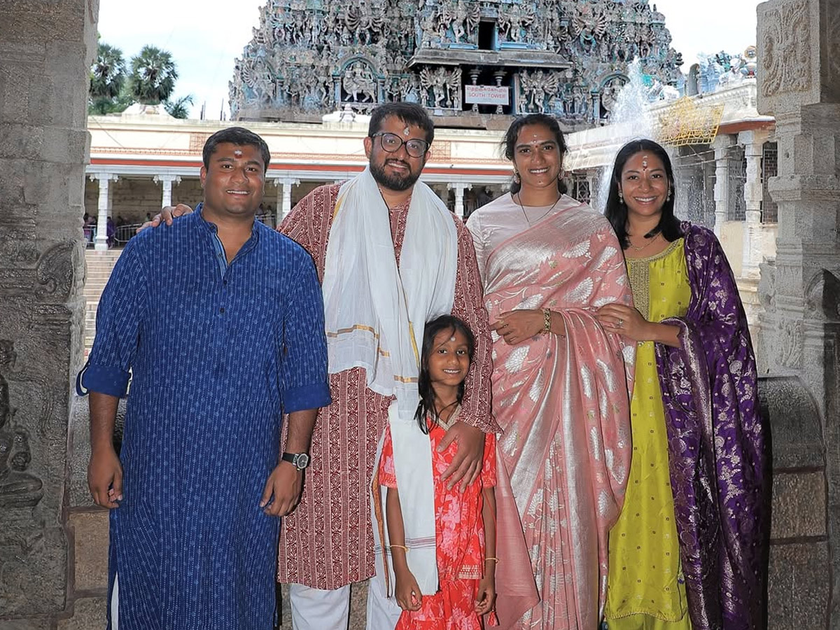 PV Sindhu husband Venkatta Datta sai Seeks Clarity At Meenakshi Temple Photos2
