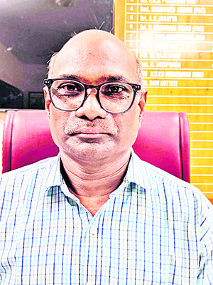 అడ్మిషన్లలో వెనుకబడి2