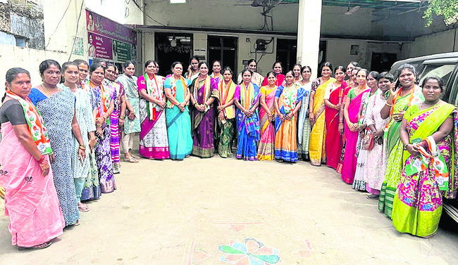 శ్రీవారిని దర్శించుకున్న మంత్రి అడ్లూరి3