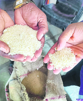 సర్కార్‌ బడికి.. నాణ్యత లేని సన్న బియ్యం 1