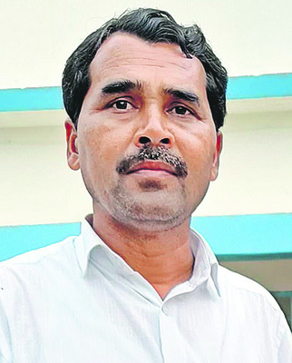 సర్కార్‌ బడికి.. నాణ్యత లేని సన్న బియ్యం 2