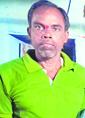 కోతుల దాడిలో చిన్నారికి గాయాలు
3