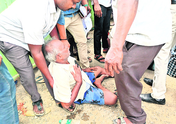 జిల్లాలో దిగజారిన మామిడి ధర
2