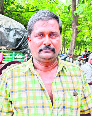 జిల్లాలో దిగజారిన మామిడి ధర
5