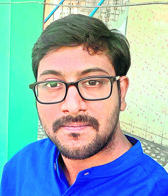 గుట్టలనే మింగేస్తున్నారు
1