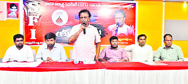 యుద్ధం నశించాలి, ప్రపంచ శాంతి నెలకొనాలి
1