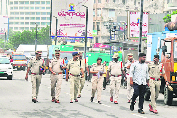 బీచ్రోడ్డు దిగ్బంధం2