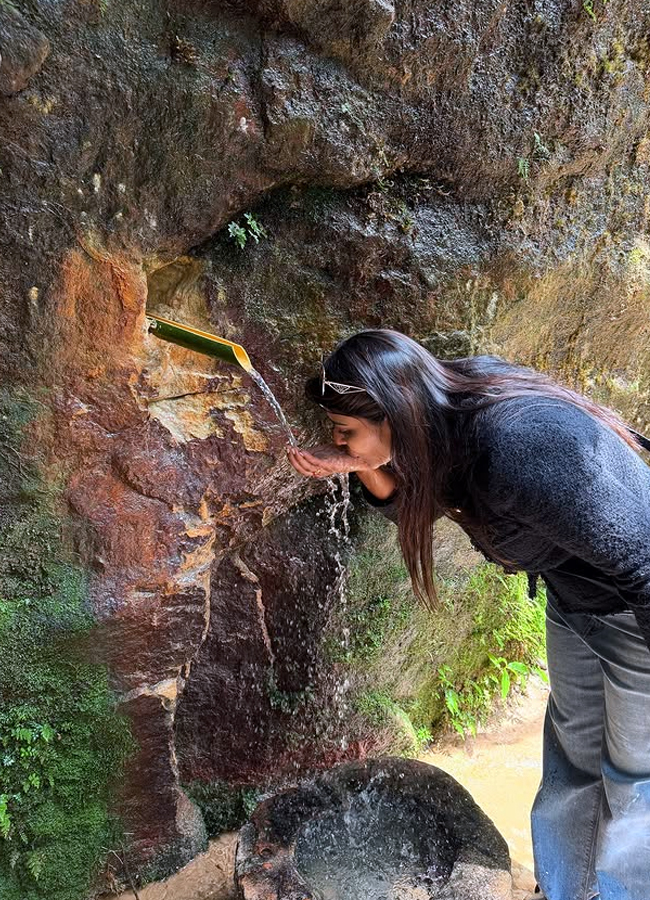 Aishwarya rajesh in assam trip5