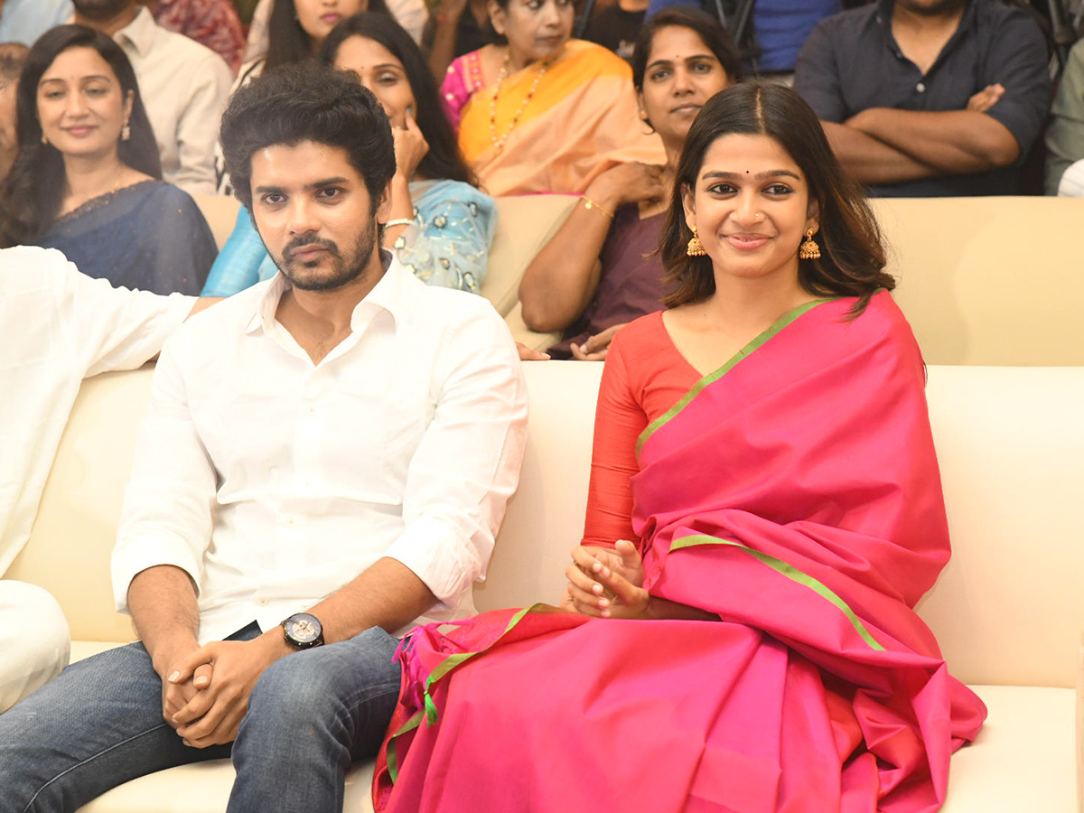 Ananthika 8 Vasantalu Pre-Release Event Photos12