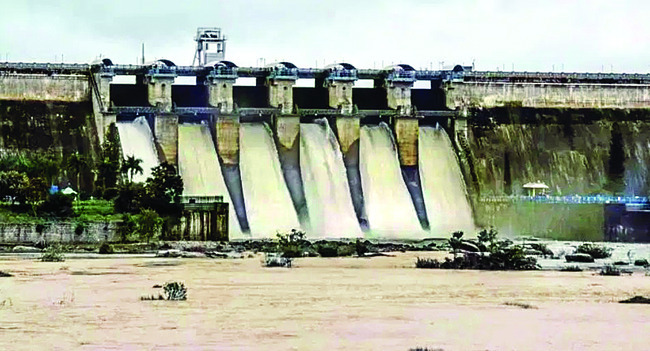 నదులు, వాగులు ఉధృతం 3