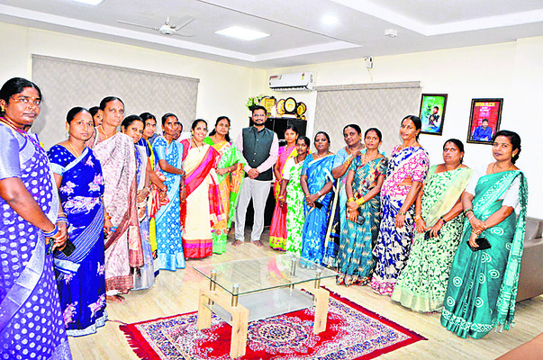 పిల్లలను అంగన్వాడీ కేంద్రాల్లో చేర్పించాలి1