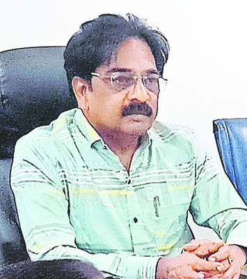 కొవ్వూరు మున్సిపల్ కమిషనర్పై బదిలీ వేటు 1