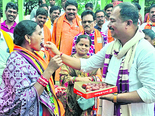తెంతులకుంటి సమితిలో ఎమ్మెల్యే పర్యటన 1