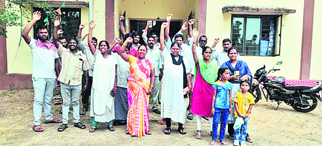 మా బడిని మా ఊరిలోనే ఉంచండి1