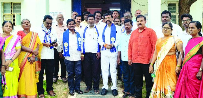 అల్పాహారం.. నిత్యన్నదానం 1