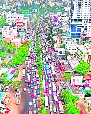 హైవేపై హడల్!1