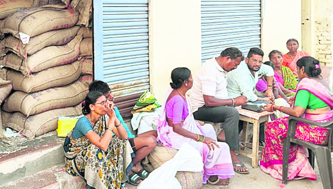 సన్నబియ్యం.. డీలర్ల పరేషాన్‌1