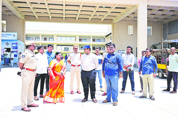 అవతరణ వేడుకలకు సర్వం సిద్ధం 1