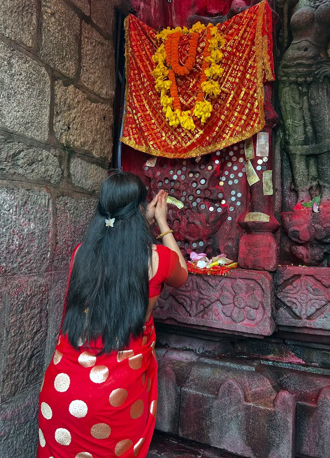 'Bigg Boss' Priyanka Singh at Kamakhya Temple (Photos)11