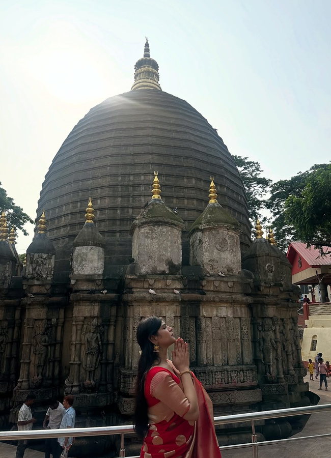 'Bigg Boss' Priyanka Singh at Kamakhya Temple (Photos)14