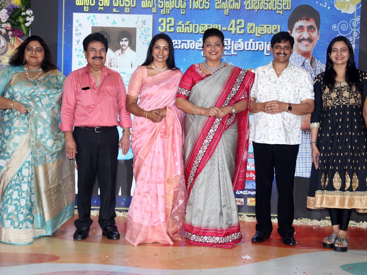 Director SV Krishna Reddys birthday celebrations in grand style photos17