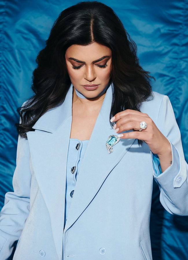 Sushmita Sen makes a style point in a blue suit6