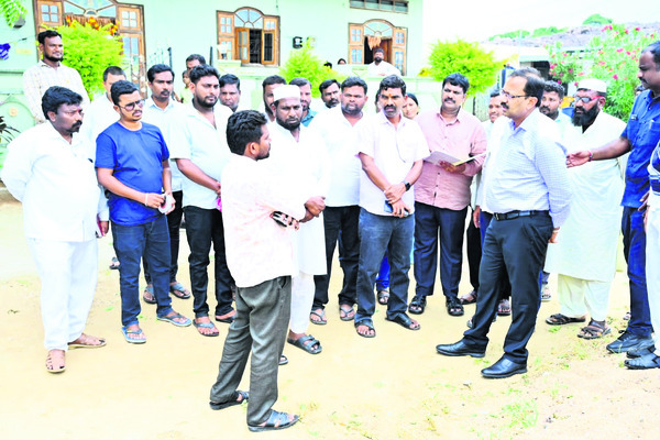 భూ సమస్యల పరిష్కారానికే రెవెన్యూ సదస్సులు1
