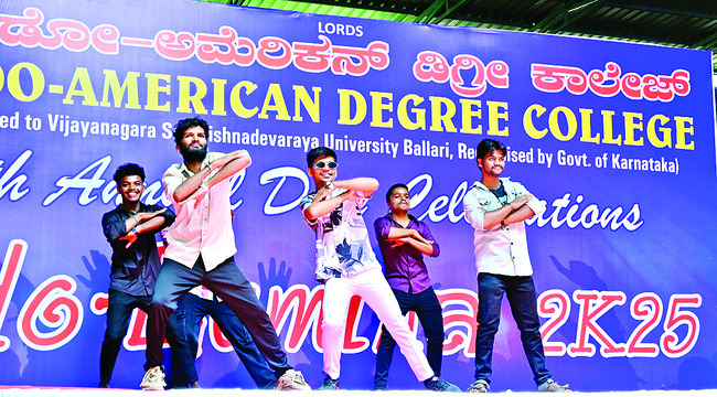 బాగా చదివి మంచి పేరు తేవాలి1