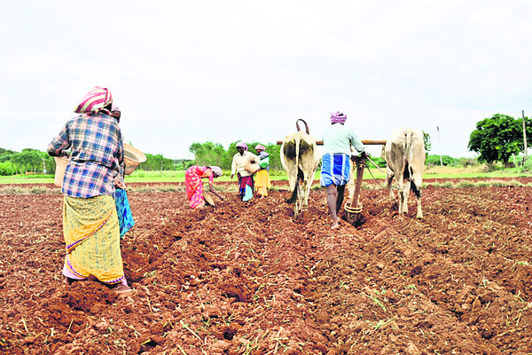 ● వైఎస్ జగన్ సర్కార్ హయాంలో రైతుకు భరోసా 1