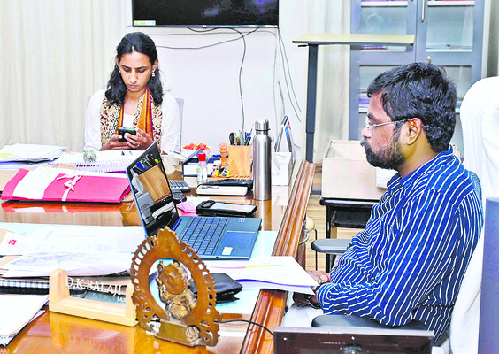 జీవన విధానంలో యోగా ఒక భాగం 1