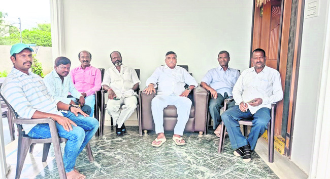 రూ.214.56 కోట్ల రైతు భరోసా నిధులు జమ 
2