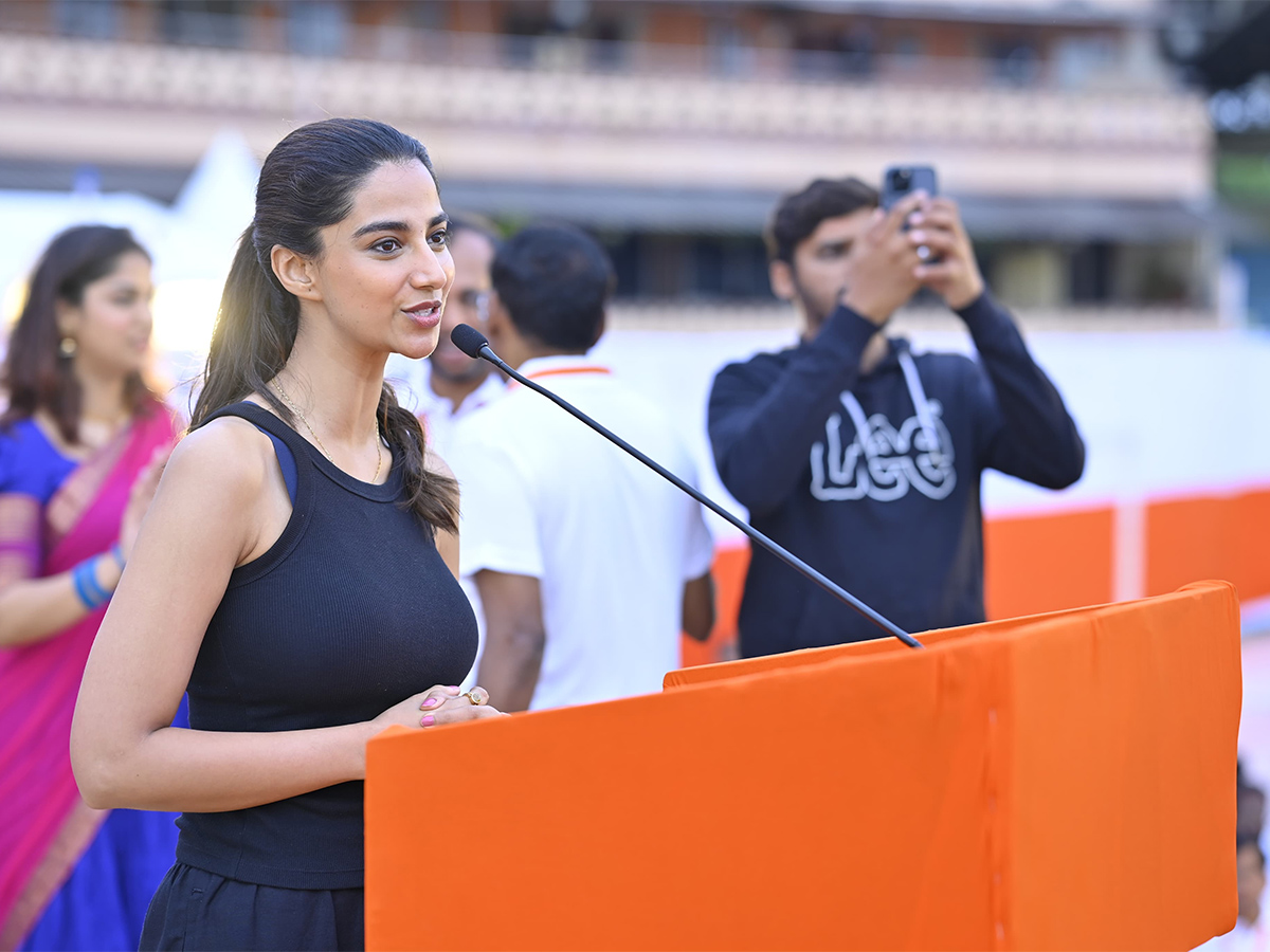international yoga day 2025 celebration lb stadium photos15