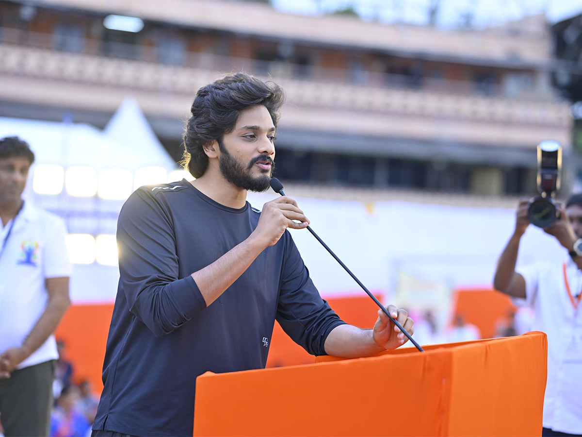 international yoga day 2025 celebration lb stadium photos17