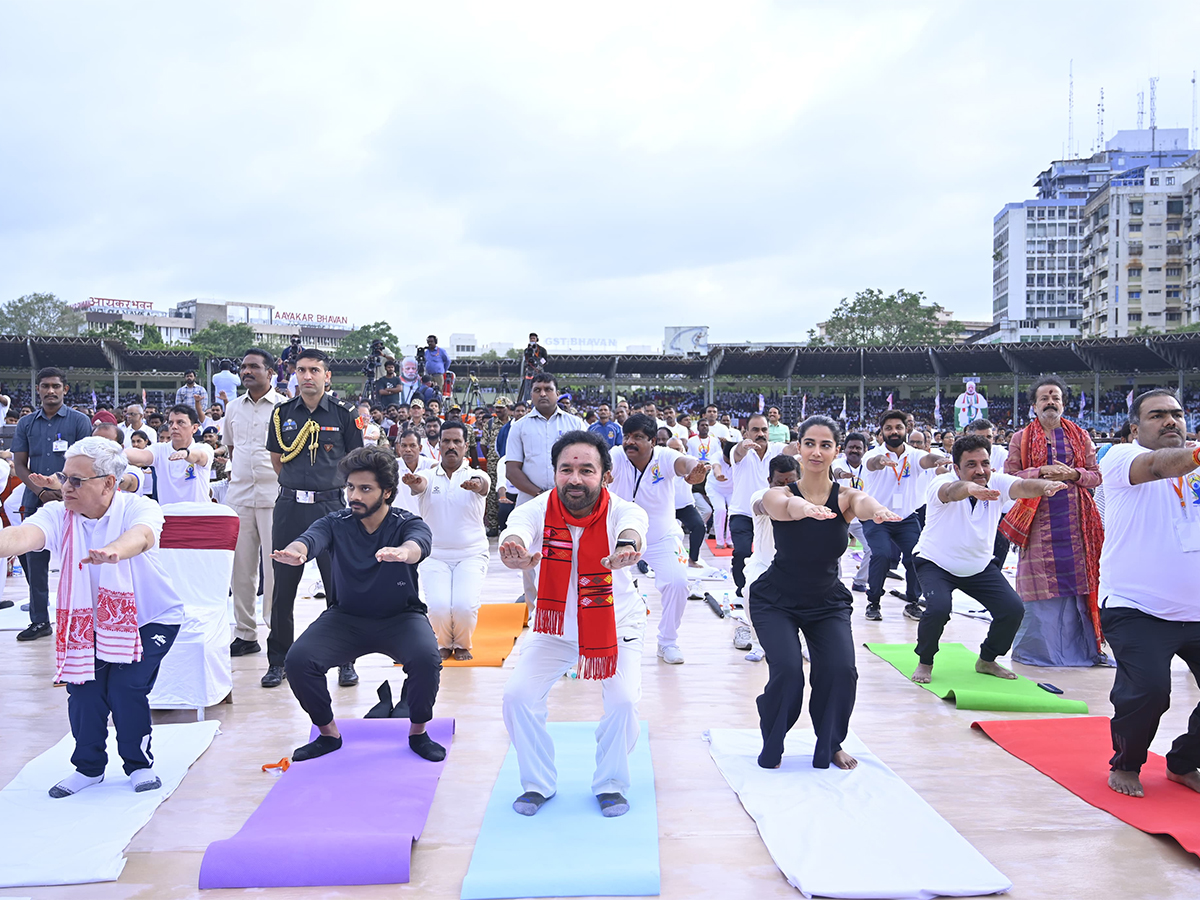 international yoga day 2025 celebration lb stadium photos25