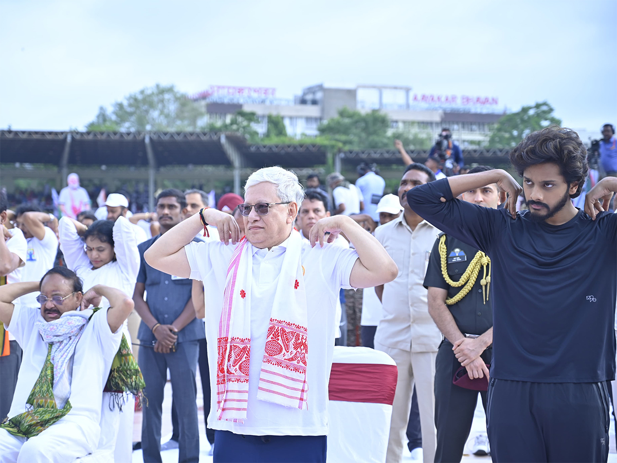 international yoga day 2025 celebration lb stadium photos9