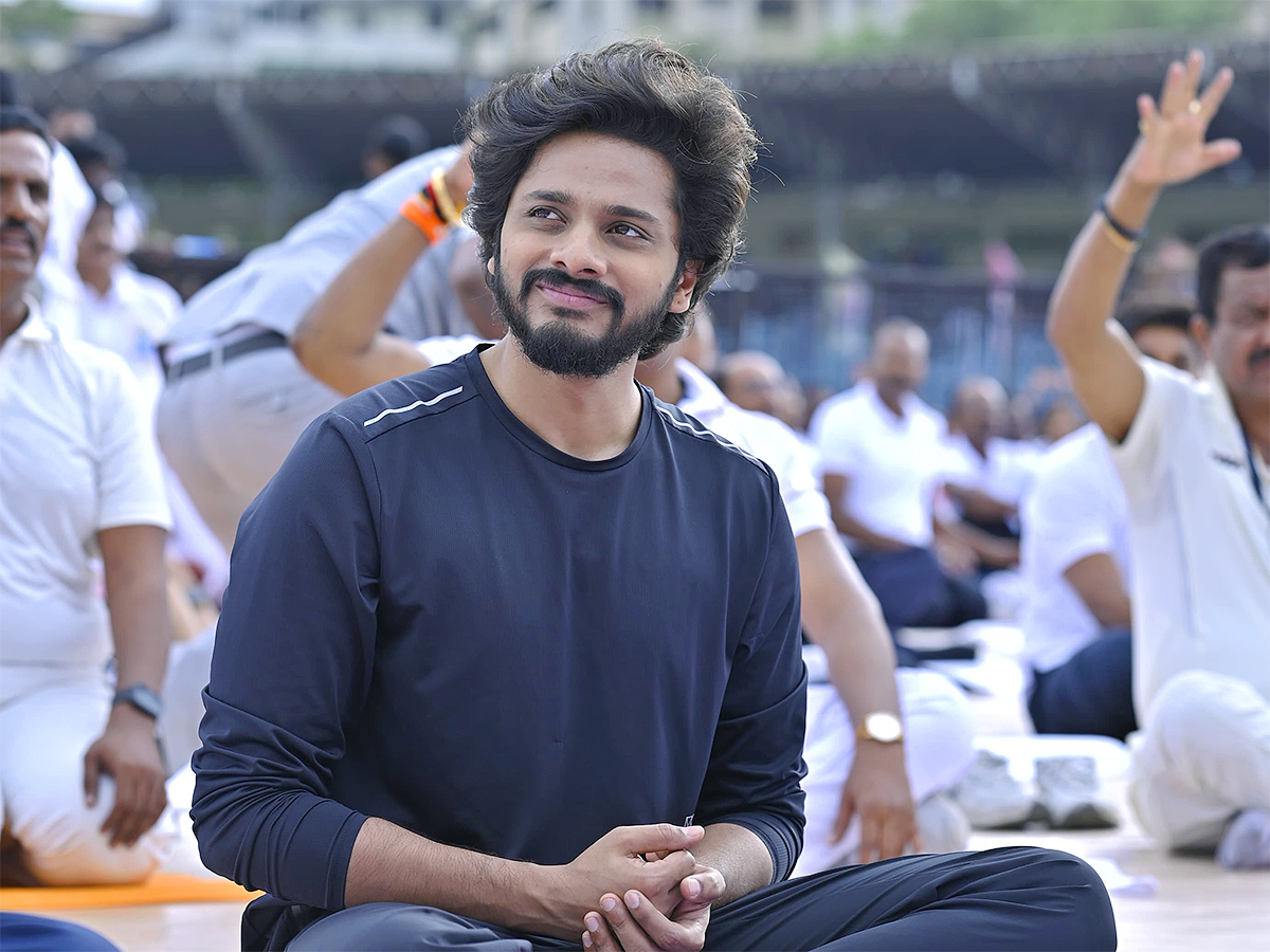 భాగ్యనగరంలో యోగా డే సంబరాలు : సందడి చేసిన తారలు (ఫొటోలు ...