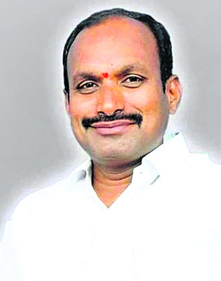 కశ్మీరు లోయలు..అందాలు చూడాలనుకునే వారికి ఈ రైలు అనుకూలమ3