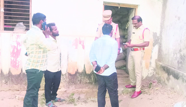 స్వర్ణగిరి క్షేత్రంలో కుంకుమార్చన1