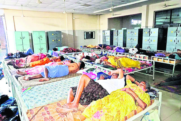 కాలినడక భక్తులకు సౌకర్యాల కల్పన 1