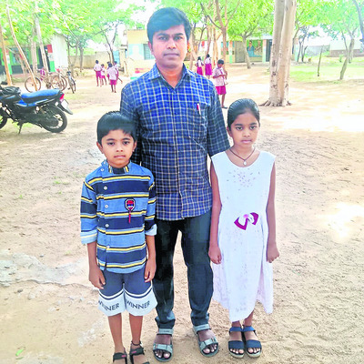 ఆదర్శం.. ఆ ఉపాధ్యాయులు1