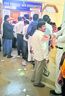 బార్‌ ఎన్నికల పోలింగ్‌ ప్రశాంతం 1