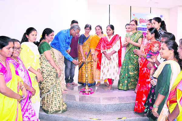 యోగాసనాలతో సుఖప్రసవాలు1