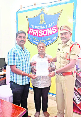 నకిలీ విత్తనాలు అమ్మిన వ్యక్తిపై తొలిసారి పీడీ యాక్టు
1