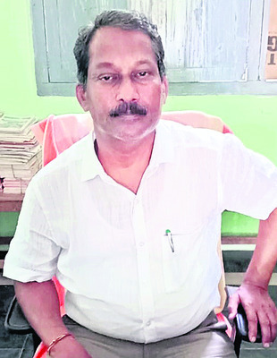 బడిలో సెల్కు చెల్లు1