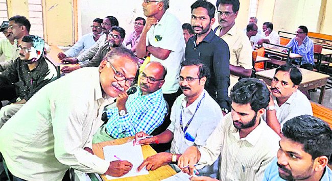 ఎంటీఎస్ టీచర్లకు సర్దుపోటు 1