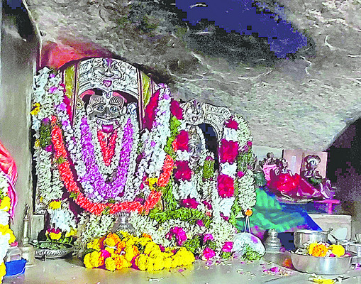 నాచగిరి వ్రత శోభితం1