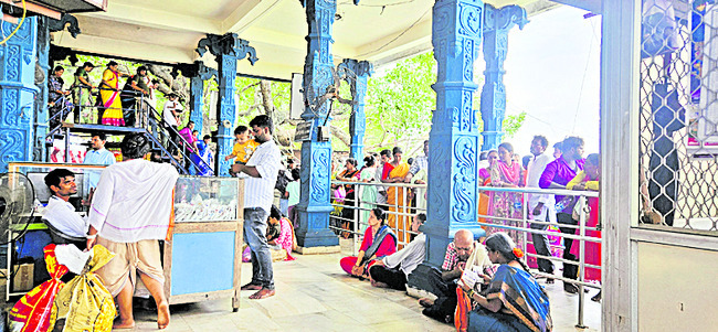 జగ్జీవన్‌రామ్‌ విగ్రహావిష్కరణ  
3