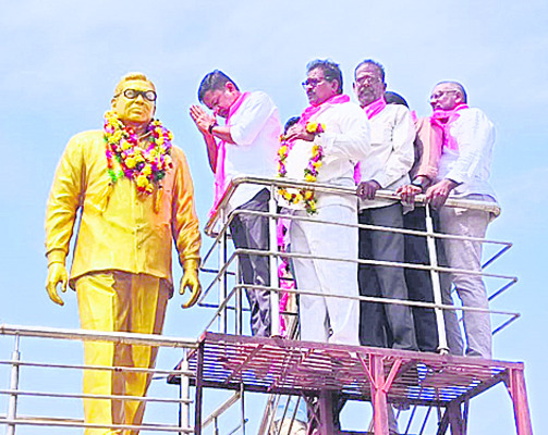 పరిశ్రమలతోనే దేశ ప్రగతి 1