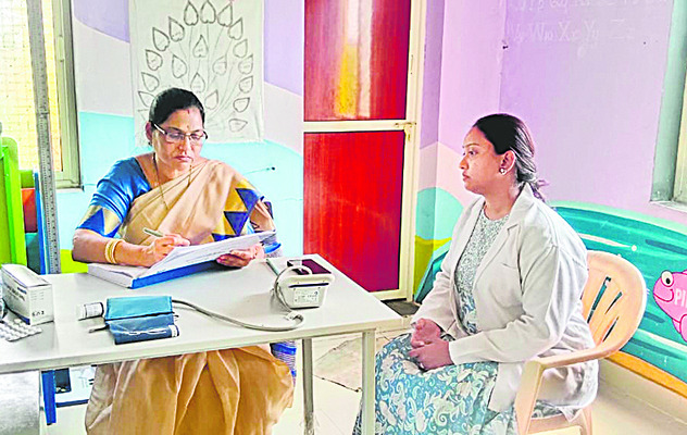 పోలీస్ పరేడ్ గ్రౌండ్లో యోగా వేడుకలు1