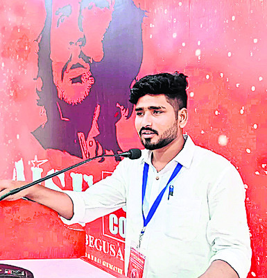 విశాఖ యోగాంధ్రలో ఆకలి కేకలు 2